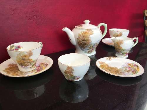 A Delightful Shelley Heather Porcelain Part Tea Set.  Tea For Two with Teapot Sugar & Creamer