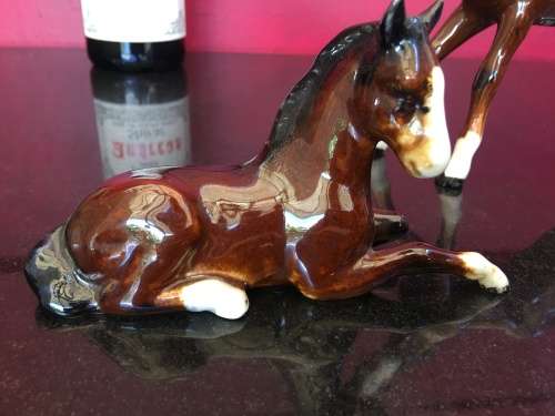 A Lovely Set of 3 Vintage Vermont Styled Sticker marked Porcelain Horse Figurines. No Damage