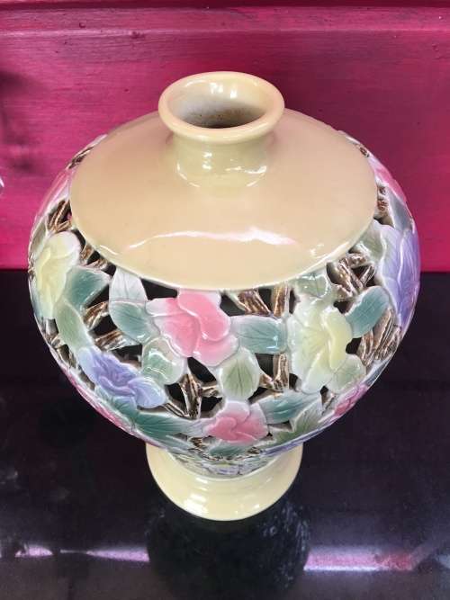 A Beautiful Signed Chinese Hand Painted Pierced Porcelain Vase on wood Stand