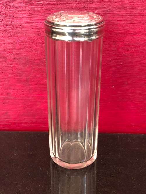 ANTIQUE HALLMARKED STERLING SILVER TOPPED CRYSTAL SCENT BOTTLE - W. GRIFFITHS BIRMINGHAM  - c1916