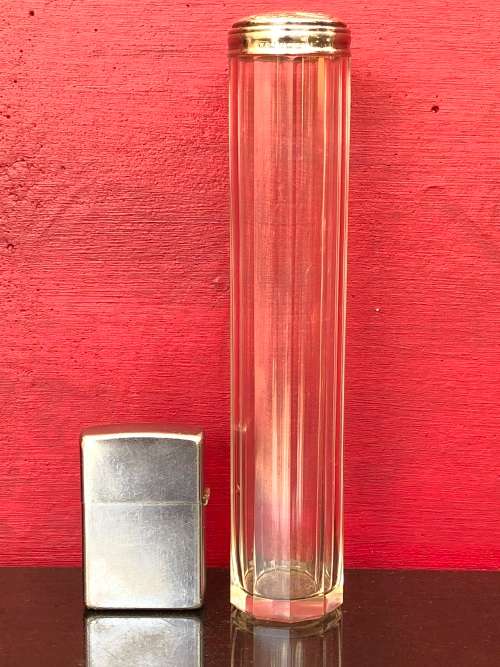 ANTIQUE HALLMARKED STERLING SILVER TOPPED CRYSTAL SCENT BOTTLE - W. GRIFFITHS BIRMINGHAM  - c1916