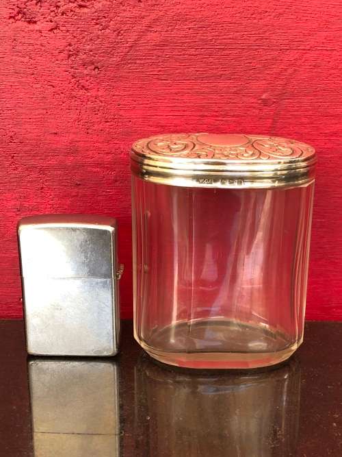 ANTIQUE HALLMARKED STERLING SILVER TOPPED CRYSTAL SCENT BOTTLE - W. GRIFFITHS BIRMINGHAM  - c1916