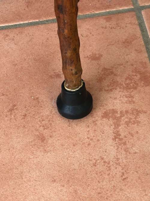 AMAZING ANTIQUE ROSEWOOD WALKING STICK WITH HALLMARKED SILVER COLLAR - J.HOWELL & CO 1910 - 1925