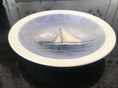 Vintage Royal Copenhagen Denmark Sailboat Decorative 13 cm Plat Nautical Decor with markings