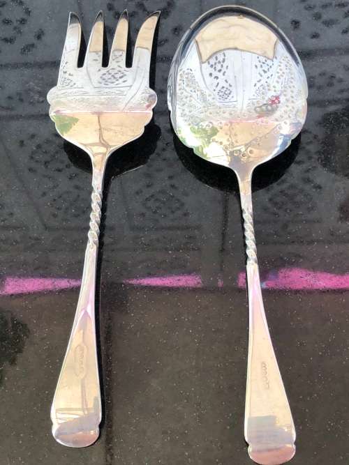 FANTASTIC VICTORIAN BOXED SET ANTIQUE ORNATE SILVER PLATE SERVING FORK & SPOON, HALLMARK, A&D c1893