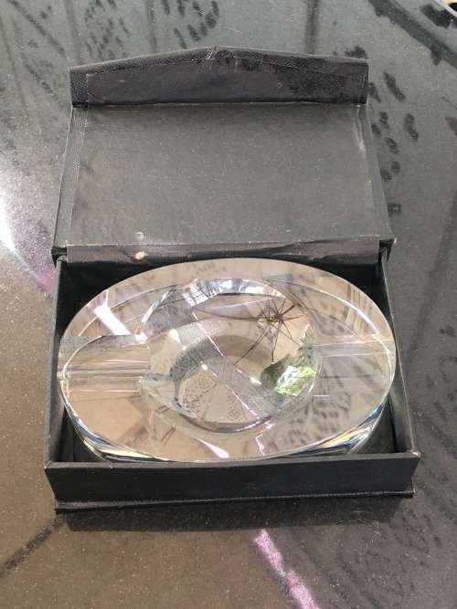 Collctible Vintage Gift Boxed Cut Glass Ashtray\Paperweight