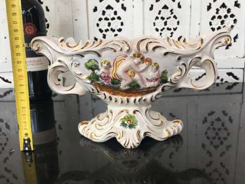 ANTIQUE CAPODIMONTE CENTER PIECE MADE IN ITALY RAISED RELIEF FIGURES & FLORAL