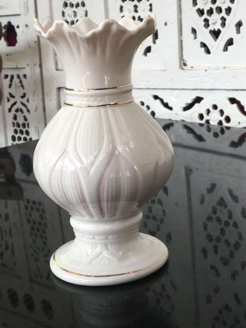 Belleek China Irish Symbols Ivory & Pink Vase. Mint Condition. 16 cm