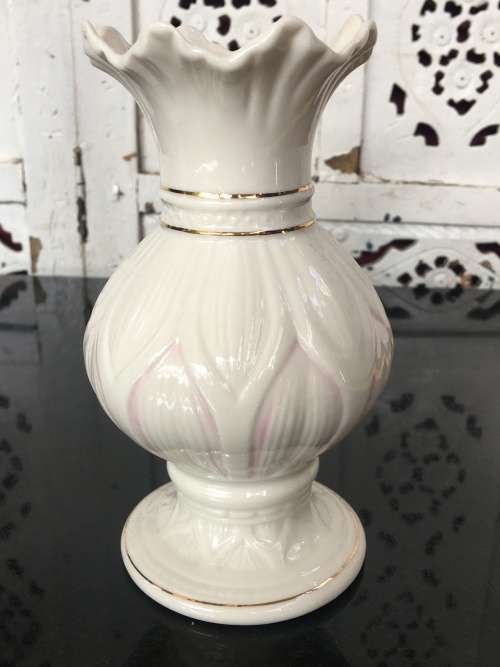 Belleek China Irish Symbols Ivory & Pink Vase. Mint Condition. 16 cm