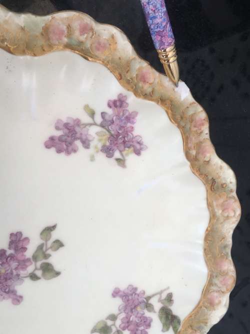 Antique A.Lanternier c1891-1914 `LIMOGES` France Marked Floral & Gold Gilt Hand Painted 22 cm Plates