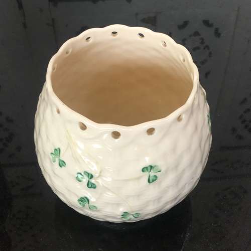 Belleek China Irish Symbols Ivory & Green Bulbous Pierced Rim Vase. Mint Condition. 12 cm