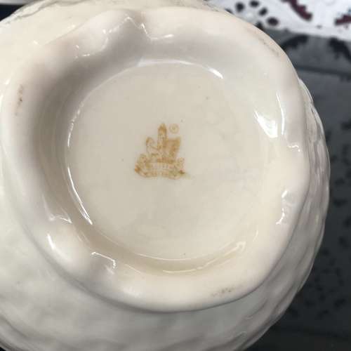 Belleek China Irish Symbols Ivory & Green Bulbous Pierced Rim Vase. Mint Condition. 12 cm