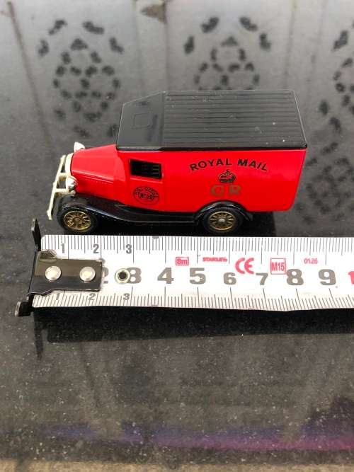 WOW !!! MODEL A FORD VAN BY LLEDO - DAYS GONE BY - ROYAL MAIL - METAL WITH PLASTIC TRIM