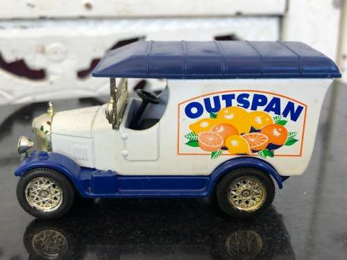 WOW !!! MODEL A FORD VAN BY LLEDO - DAYS GONE BY - OUTSPAN - METAL WITH PLASTIC TRIM