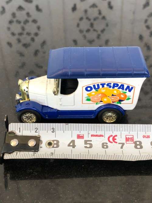 WOW !!! MODEL A FORD VAN BY LLEDO - DAYS GONE BY - OUTSPAN - METAL WITH PLASTIC TRIM
