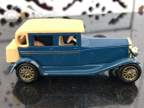 WOW !!! DIECAST LLEDO MODEL - DAYS GONE - ROLLS ROYCE "D" - METAL WITH PLASTIC TRIM