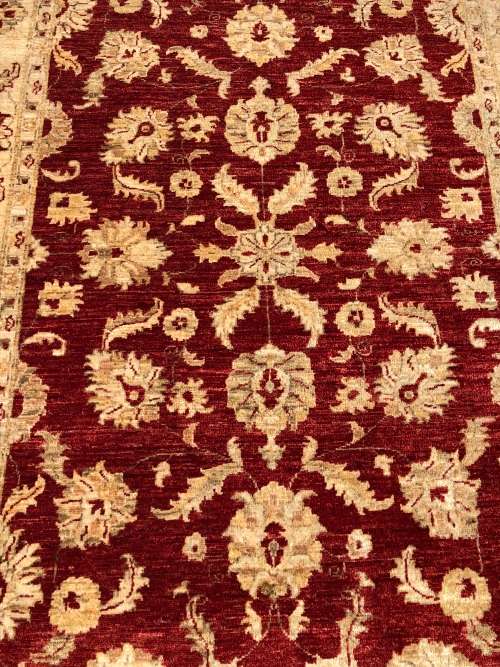 WOW !!! LOVELY PURE WOOL HAND KNOTTED RED CHOBI PERSIAN CARPET IN EXCELLENT CONDITION 2080 X 1510mm