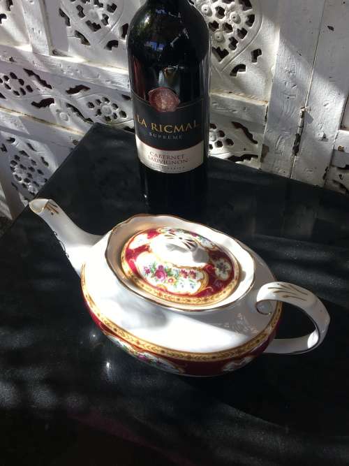 Classic Royal Albert "Lady Hamilton,Hampton Shape, Maroon & Gold, Floral Pattern Tea Pot 1Lt