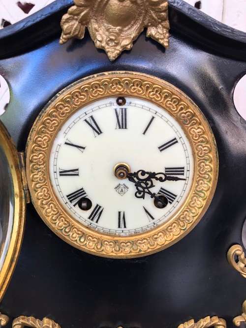 STUNNING ANSONIA CAST IRON MANTLE CLOCK WITH THE KEY WORKING 100% - TOTALLY REFURBISHED