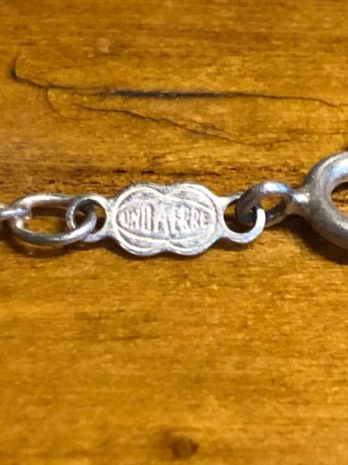 BEAUTIFUL ITALIAN "UNO-AERRE" STERLING SILVER HALL MARKED ID BRACELET - IN MINT CONDITION - 2.4 g