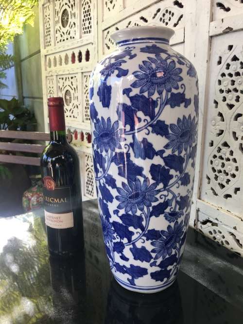 Extra Large  & Heavy Chinese Genuine Ming Blue & White Hand Painted Vase or Umbrella Stand