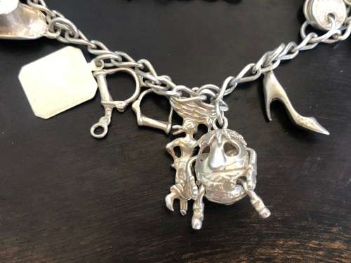 STUNNING STERLING SILVER CHARM BRACELET - WITH 15 OLD RARE CHARMS - CLEARLY MARKED - 33.52g