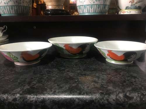 Vintage "Ji Gong Wan" Rooster Bowls - Set of 3 Collectible Hand made and Deco Chinese Tableware