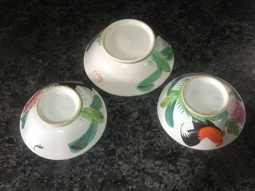 Vintage "Ji Gong Wan" Rooster Bowls - Set of 3 Collectible Hand made and Deco Chinese Tableware