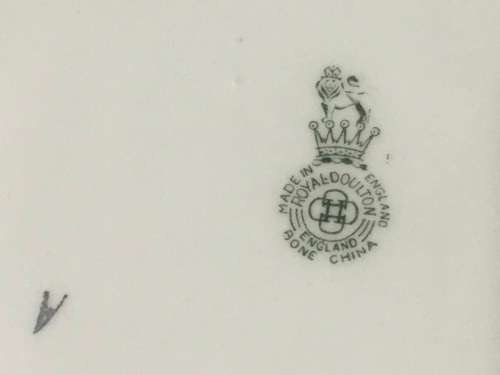 2 Delightful Cake Plates Vintage "Chelsea Rose & Unknown" by Royal Doulton England c/1941 - 1961