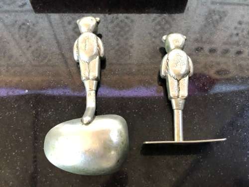 GORGEOUS BOXED SET OF BABY FEEDING SPOON AND PUSHER MARKED BCM / PRIAUR EPNS - 1920's