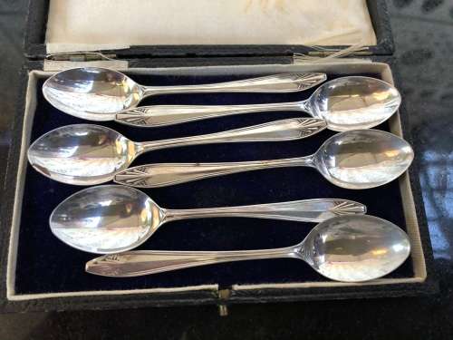 BOX SET 6 HALLMARKED SILVER TEA SPOONS - A.S.P. Co  - SHEFFIELD 1934 WITH JUBILEE STAMP - 46.2 grams