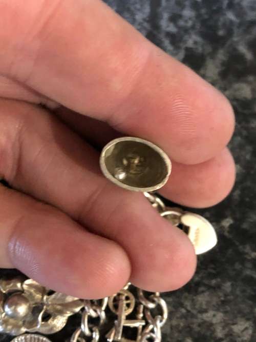WOW !!! STUNNING VINTAGE STERLING SILVER CHARM BRACELET WITH 8 CHARMS AND HEART LOCKET CLASP 33.67g