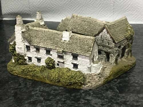 1 Large Marked Collectors  Liliput Miniature House- Troutbeck Farm
