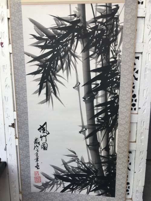 Sighned Chinese Traditional Hand Painting on Silk Scroll, Black Ebonised Ends