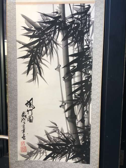 Sighned Chinese Traditional Hand Painting on Silk Scroll, Black Ebonised Ends