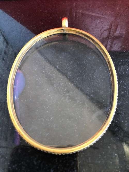AMAZING FIND - LARGE GEORGIAN GLAZED AND GILDED ENGRAVED HANGING TRAVELLING PHOTO FRAME