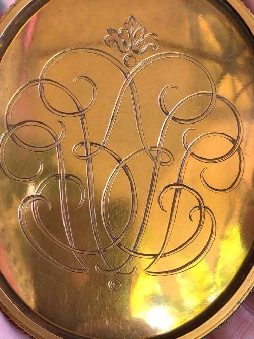 AMAZING FIND - LARGE GEORGIAN GLAZED AND GILDED ENGRAVED HANGING TRAVELLING PHOTO FRAME