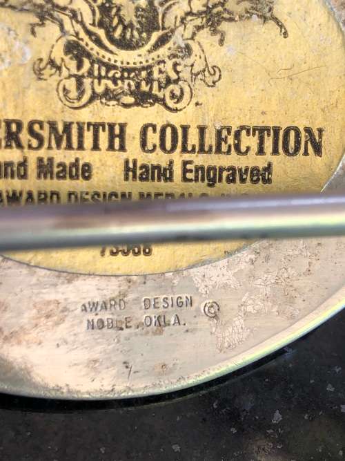 BEAUTIFUL LARGE SILVERPLATED AND BRASS HAND MADE AND ENGRAVED WESTERN BELT BUCKLE