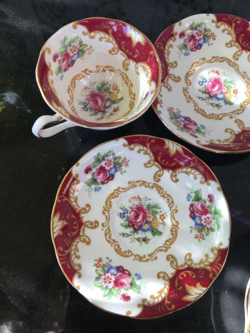 11 Piece c1939 Canterbury By Royal Albert Bone China England REG No 832 881