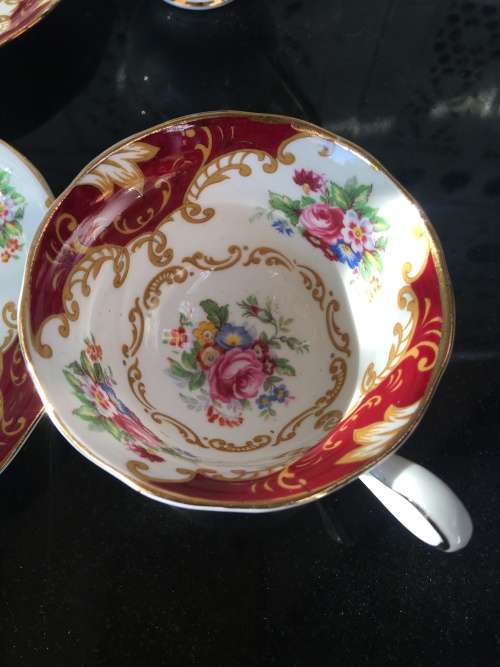 11 Piece c1939 Canterbury By Royal Albert Bone China England REG No 832 881