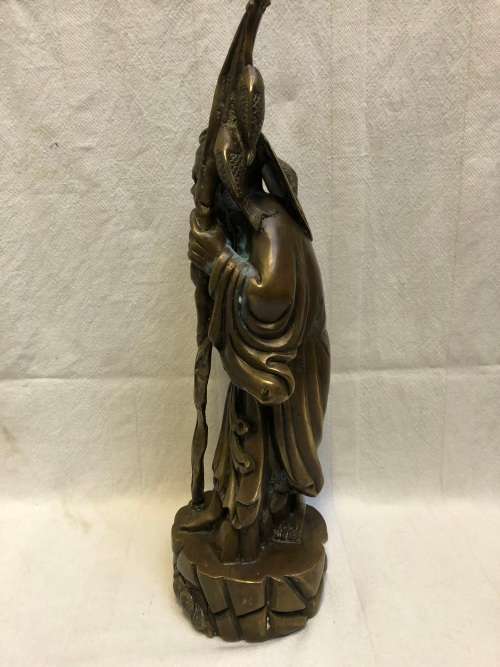 WOW !!! AWESOME FIND - QIANLONG NIANZHI CHINESE BRONZE OF A FISHERMAN  - SIGNED UNDERNEATH - 4.1kg