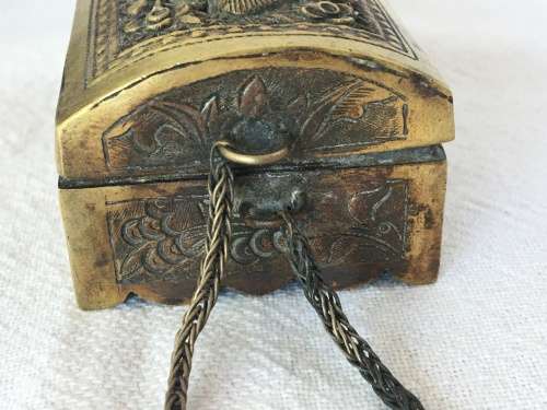 Ancient Chinese Bone/Ivorine Sundial,Compass & Zodiac in Ornate Bronze Case.