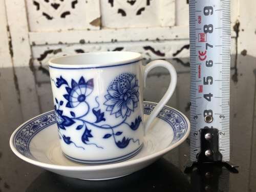 Vintage Hutschenreuther Germany Blue Onion PatternPorcelain Demitasse Duo