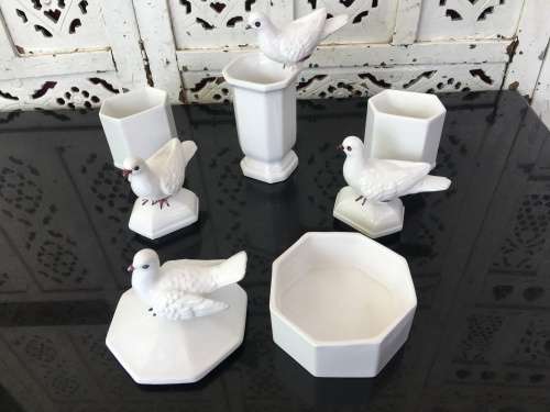 Collection Of Vintage Costa Italy Dove Lidded Vanity Jars. Hand Made & Glazed Italian Art.