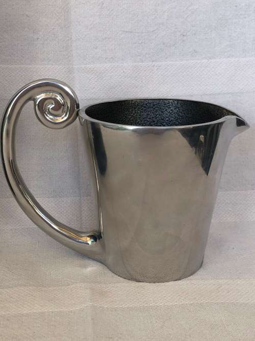 WOW !!! CARROL BOYES FUNCTIONAL ART !!! CREAMER - WAVE PATTERN - CLEARLY MARKED