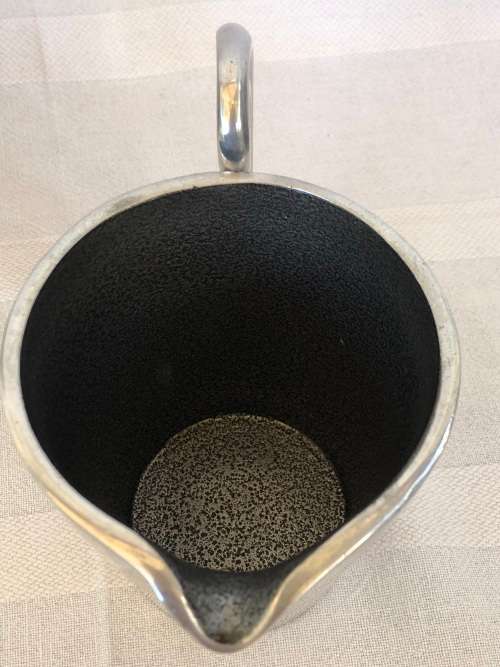 WOW !!! CARROL BOYES FUNCTIONAL ART !!! CREAMER - WAVE PATTERN - CLEARLY MARKED