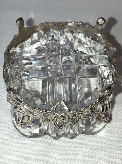 ALBERT BODEMER(GERMANY)  .835 HALLMARKED SILVER AND CUT CRYSTAL TRINKET / RING DISH