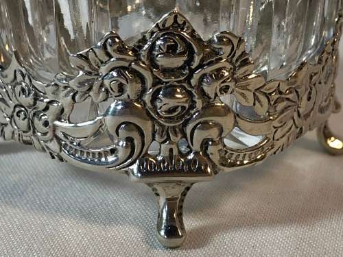 ALBERT BODEMER(GERMANY)  .835 HALLMARKED SILVER AND CUT CRYSTAL TRINKET / RING DISH