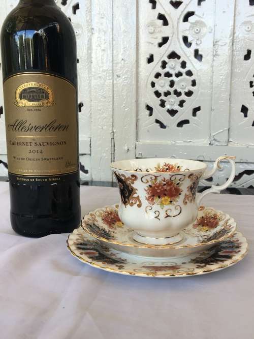 Rare Disc- c 1960s Royal Albert Bone China England `HERITAGE` Imari Style Trio Montrose Footed Cup