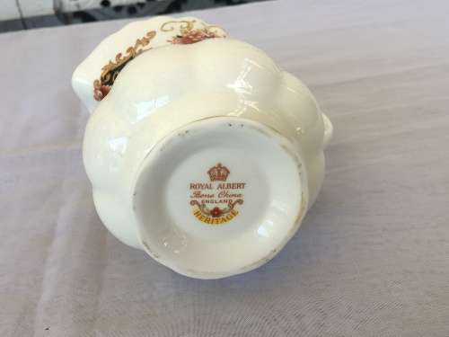 Rare Disc- c 1960s Royal Albert Bone China England `HERITAGE` Imari Style  Montrose Footed Creamer